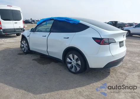 2023 Tesla Model Y Awd/Long Range Dual Motor All-Wheel Drive z USA, uszkodzony, nr VIN 7SAYGDEE4PA045903